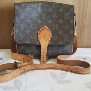 Louis Vuitton Cartouchiere